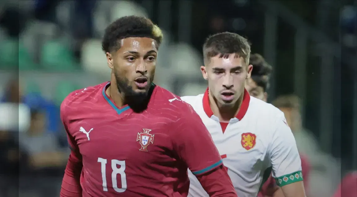 Sub-21 sofrem balde de água gelada